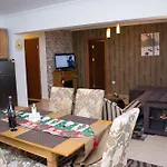 Deluxe Monastery 3 *