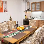 Deluxe Monastery 3 * Пампорово