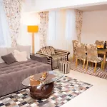 Deluxe Monastery 3 Апартаменты *
